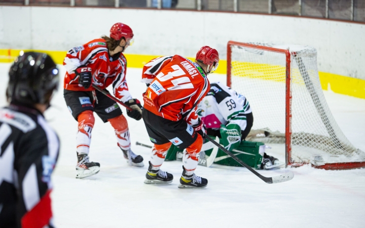 Nem ért eltiltást az bothajítás