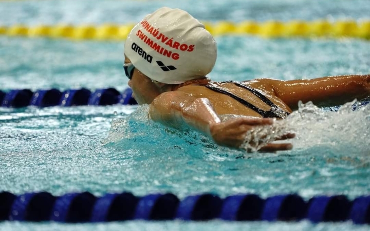 DSTV: eredményes évet zártak az úszók