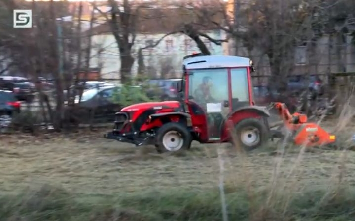 DSTV: új parkolók a volt ADU iskolánál