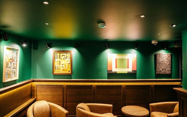 Professzionális audiovizuális rendszer kiépítése a Rumour étteremben