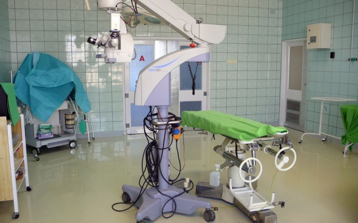 Új helyen a szemészeti műtő