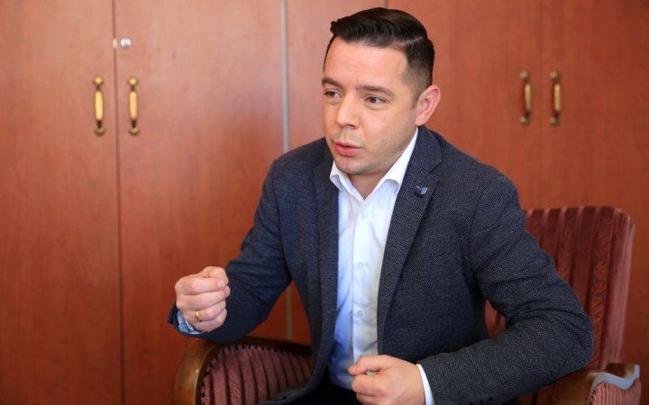 Kálló Gergely: "... akkor adunk és segítünk, ha szükséges"