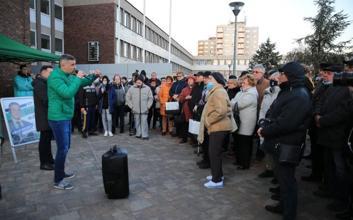 Jakab Péter: "Minél kisebb egy település, annál nagyobb a baj"