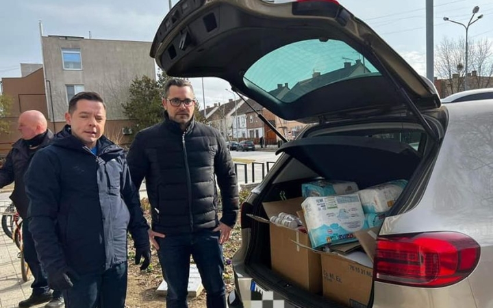 Adományt vittek a háború elől menekülőknek (online)