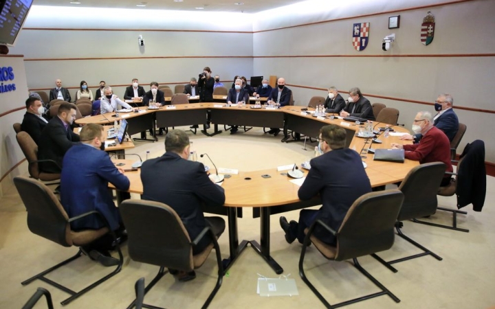 Közgyűlésre készülnek, 20 plusz 1 napirenddel