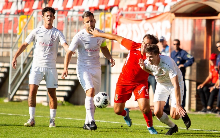 Labdarúgás: újabb vereség