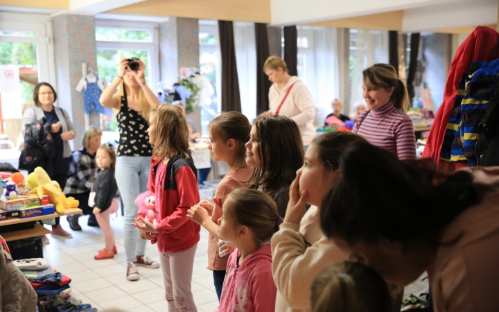 DSTV: a "Tökmagbazár" tömegvonzása (galériával)