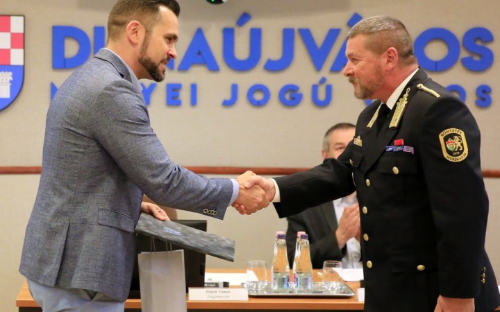 Szolgálnak és védenek, díjat érdemeltek!