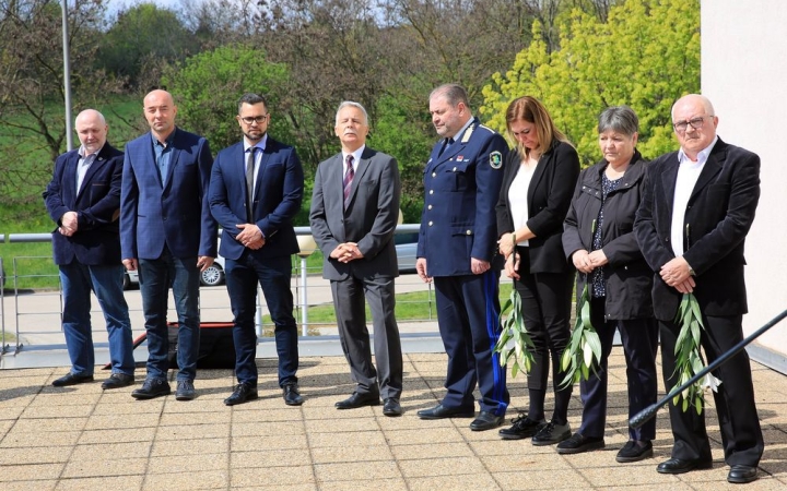 Emléktáblát avattak a rendőrkapitányságon