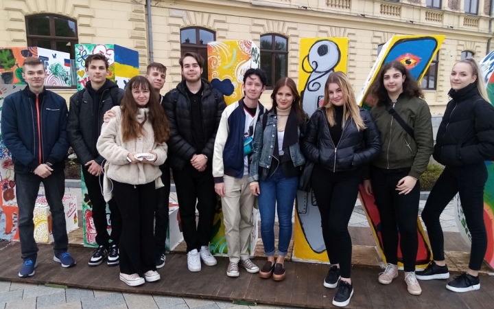 Díjeső a Helikoni Ünnepségen a dunaújvárosi diákoknak
