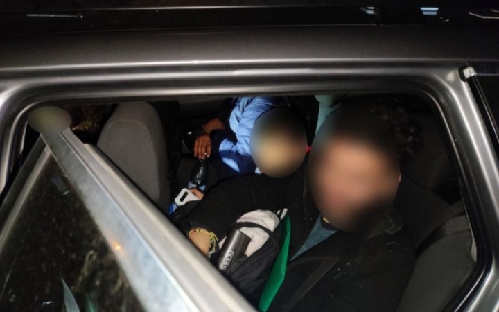 Német embercsempészt fogtak a Pentele hídon