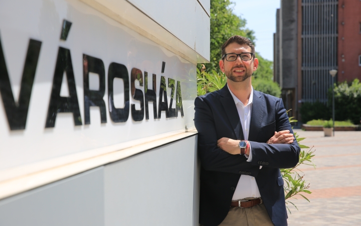 Szabó Zsolt a városi cégekről: "... a hatékony működés a stratégiai cél"