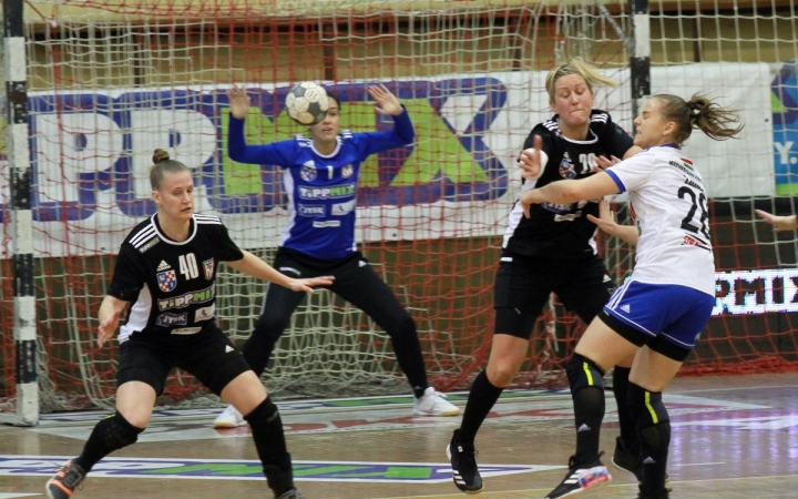 Kölcsönadta kapusát a Kohász