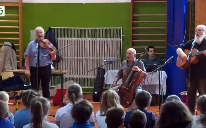 DSTV: zenei csemege a Móriczban