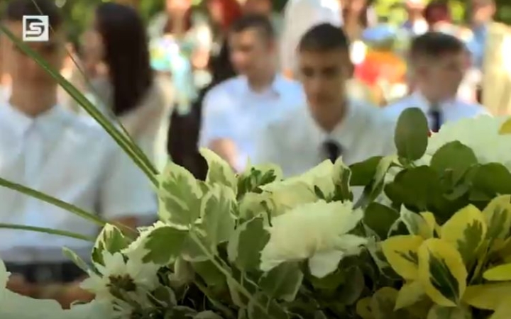 DSTV: búcsú az iskolától