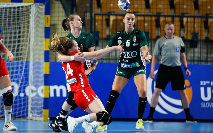 Továbbra is hibátlanul a vb-n