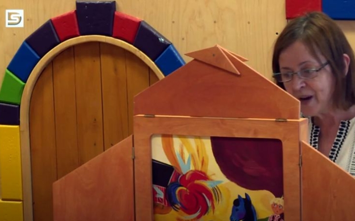 DSTV: papírszínház a gyermekkönyvtárban