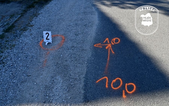 Elsodorta a gyalogost, továbbhajtott, keresik