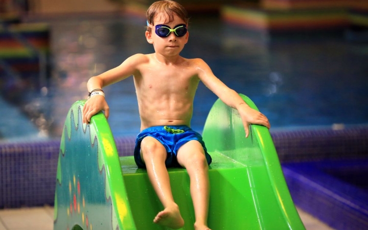 Strandok Éjszakája az élményfürdőben