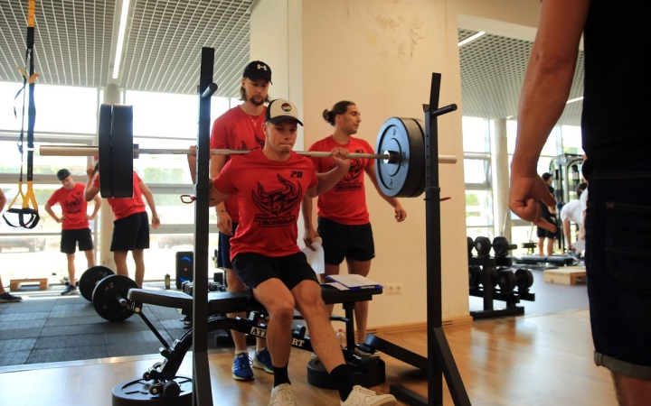 Már munkában a jégkorongozók