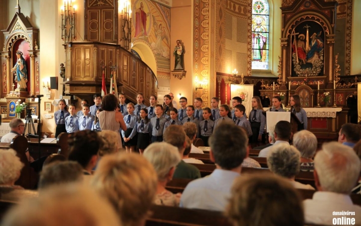 Pentele Baráti Kör: hangképes emlékek a templomi koncertről