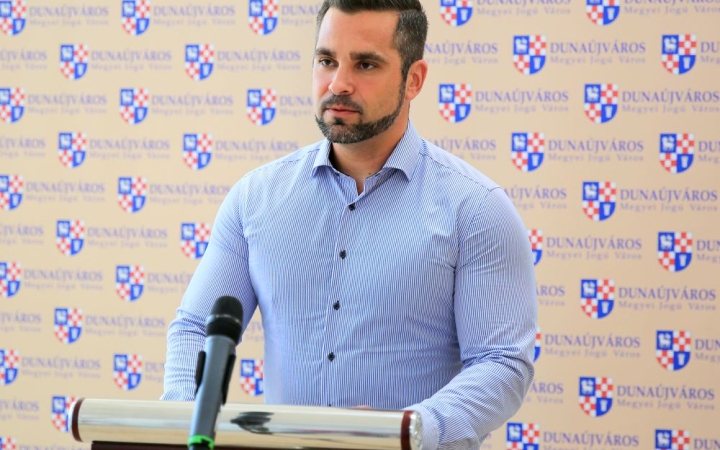 Általános és középiskolásoknak nyújt iskolakezdési támogatást az önkormányzat