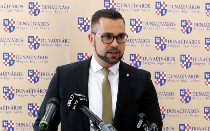 Távhő: a költségosztás kompenzációról tartott tájékoztatót a polgármester