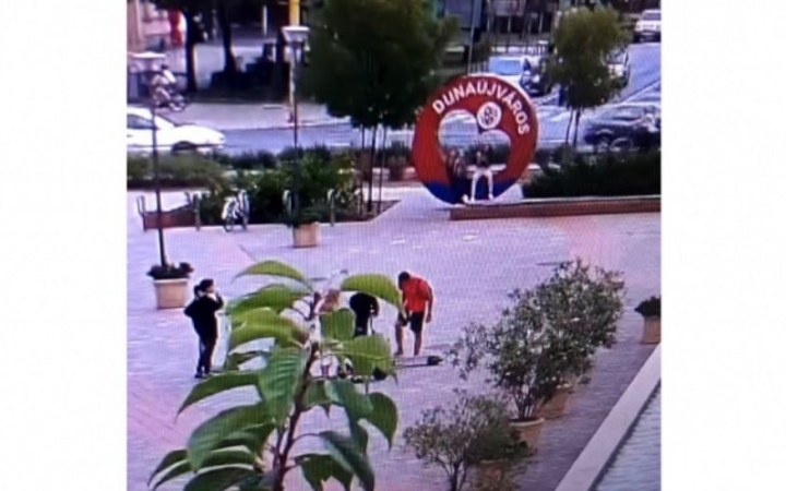 Gyorsan bebukott a rollerrongáló