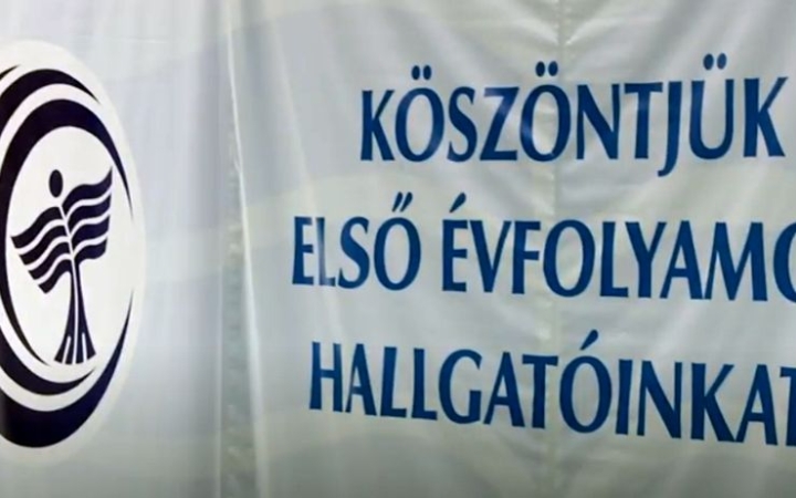 DSTV: tanévnyitó az egyetemen