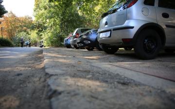 Új parkolóhelyek épülnek a Technikumban
