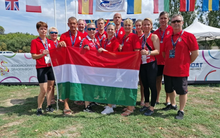 Magyar éremeső a sárkányhajósok Eb-jén