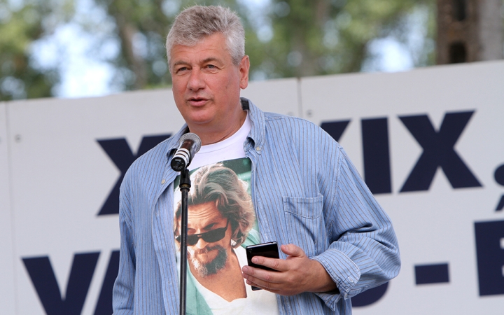 Vasasnap a Duna-parton