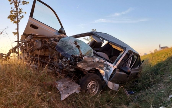 Frontális ütközés, négy sérült és teljes útzár a 62-es úton (FRISSÍTVE)