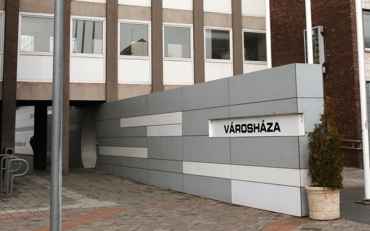 Fél óra jutott egy városra, kizárt, hogy a települések érdemi segítséget kapjanak