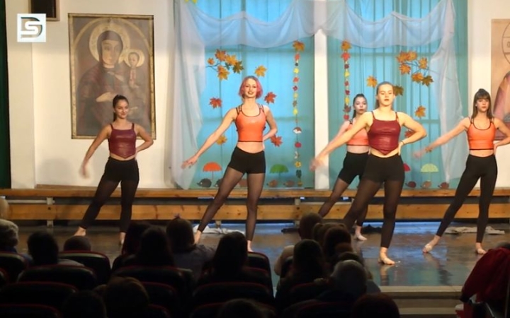 DSTV: mini gálával csalogattak a Gárdonyiban