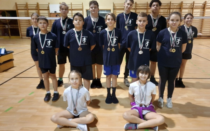 Gárdonyis éremeső a Tini Kupán