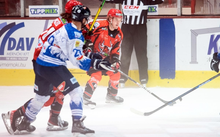 A címvédő ellen játszanak a Bikák