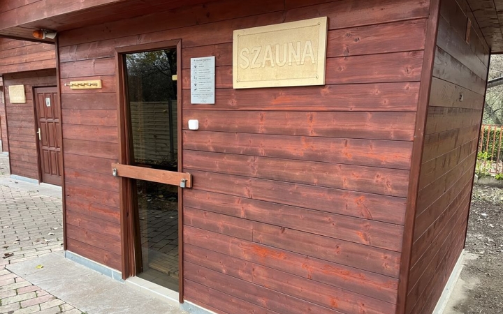 Új helyszínen, a megszokott formában szaunázhatnak a dunaújvárosiak