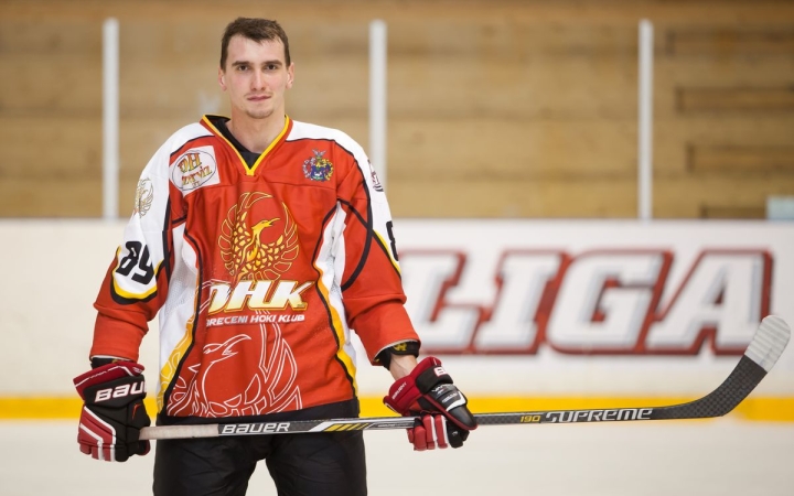 Jégkorong: Sijka Dusan is Acélbika lesz