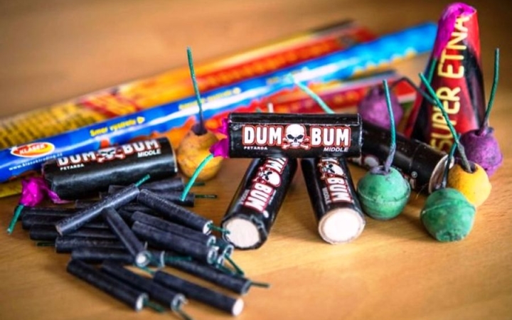 Tűzijáték korlátozásokkal, de mehet, a petárda továbbra is tilos szilveszterkor