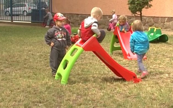 Nyáron is nyitva tartanak a dunaújvárosi bölcsődék