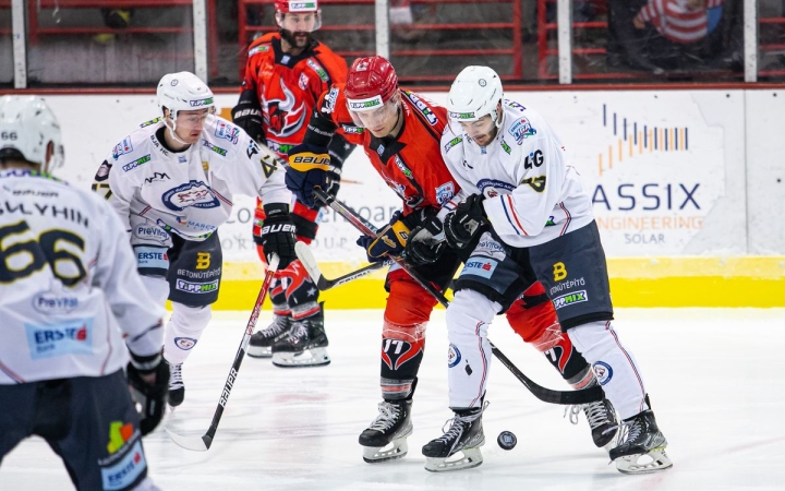 Szinte elfogytak az Acélbikák