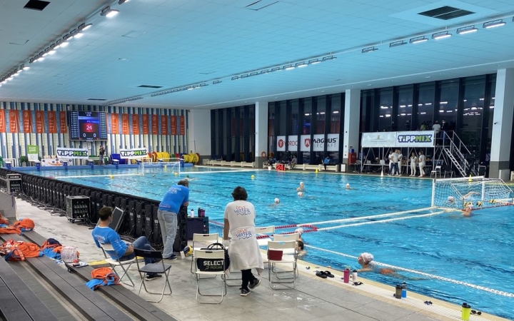 Már hétfőn kinyit az uszoda a nagyközönség előtt