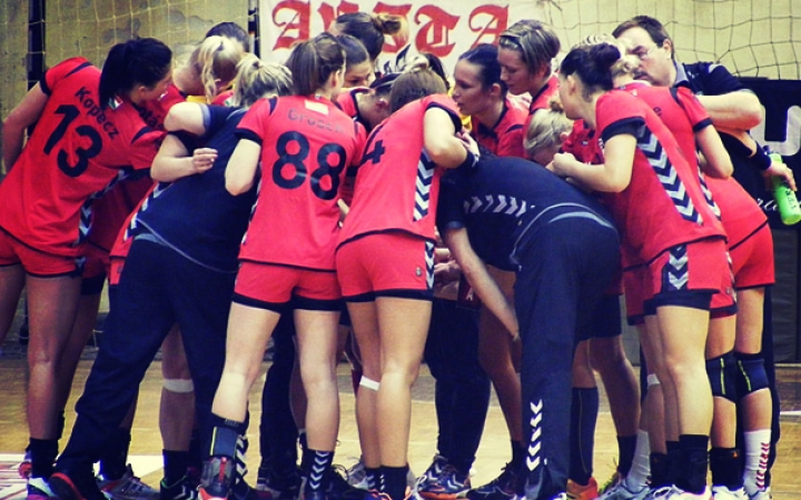 Kézilabda: nyert a bajnok