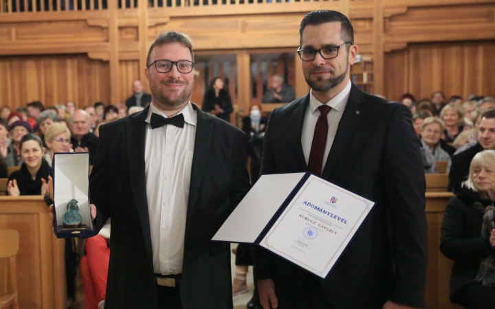 Gyönyörű ünnep – Kurucz Gergely kapta a "Pro Cultura Intercisae" díjat (galériával)