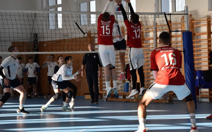 Röplabda: egy ide, egy oda