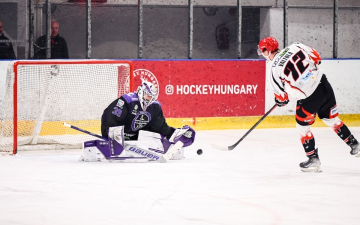 Előnyben az Acélbikák