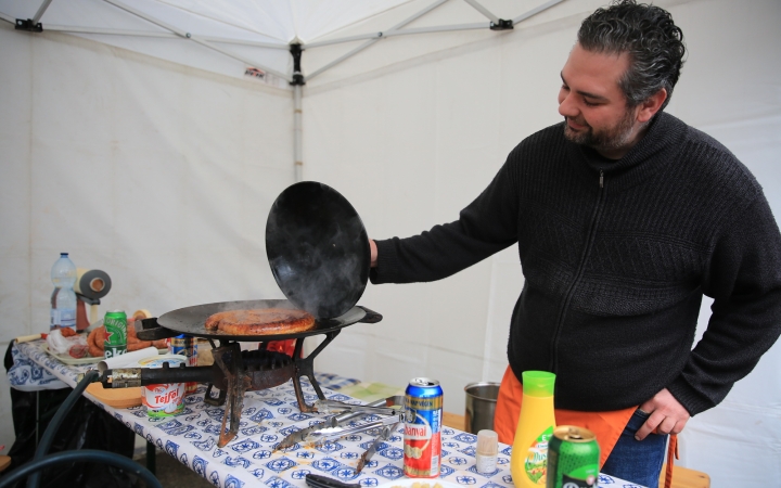 Kolbásztöltő kalandtúra – súlyos pöntölei felhangokkal, búr záróképpel (és galériával)