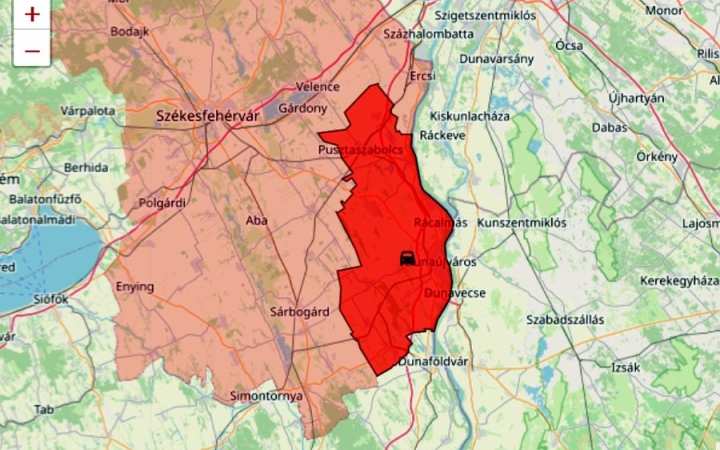 Bréking: tűzoltók mentették a baleset sérültjét Nagyvenyimen 