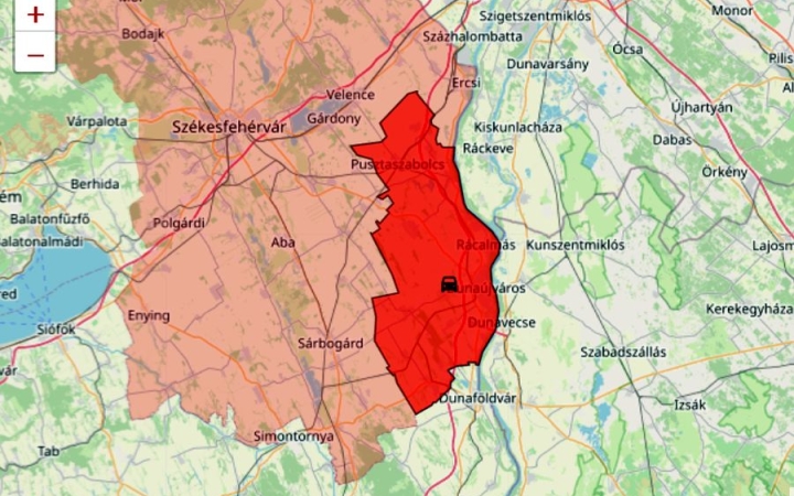 Bréking: tűzoltók mentették a baleset sérültjét Nagyvenyimen 